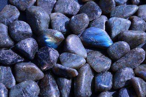 Labradorite MAGIC Healing Gemstone LUMINESCENT HUE Spiritual Protection