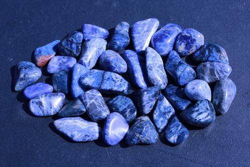 Sodalite CALM IN THE CHAOS Awaken the Artist With THROAT CHAKRA Healing Gemstone