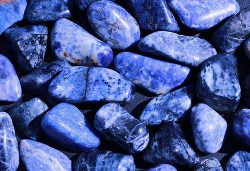 Sodalite CALM IN THE CHAOS Awaken the Artist With THROAT CHAKRA Healing Gemstone